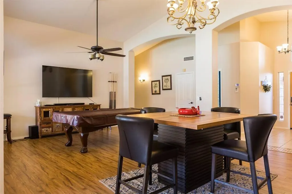 Holiday home Private Paradise With Pool Heater, Spa, Billiards Avondale